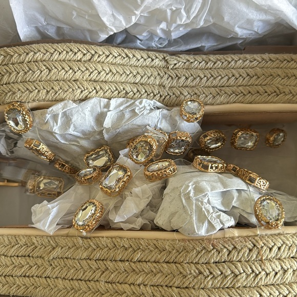 Never worn clear strappy sandals with large gemstones - Picture 7 of 7